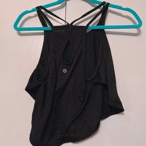 Lululemon cropped black workout tank